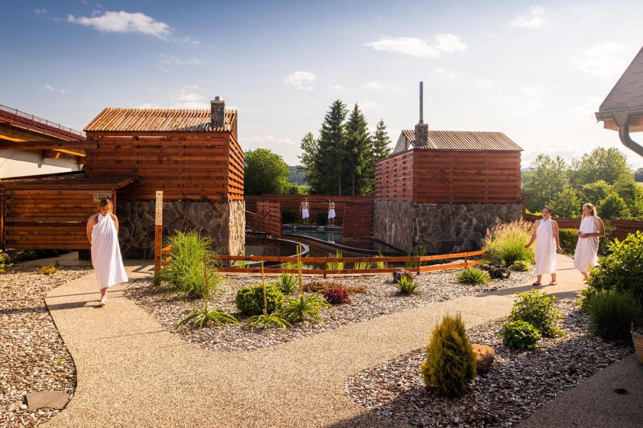 Wellness Hotel Frymburk Exterior photo