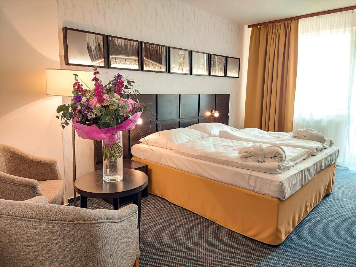 Wellness Hotel Frymburk Exterior photo